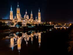 Basílica del Pilar de noche